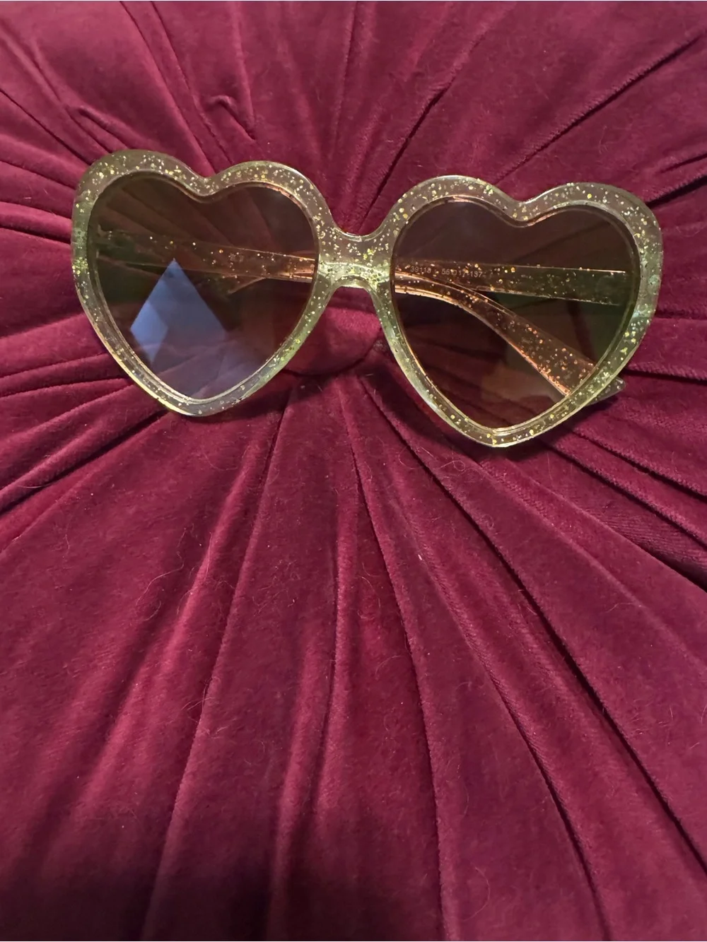 Heart-Shaped Glitter Frame Sunglasses